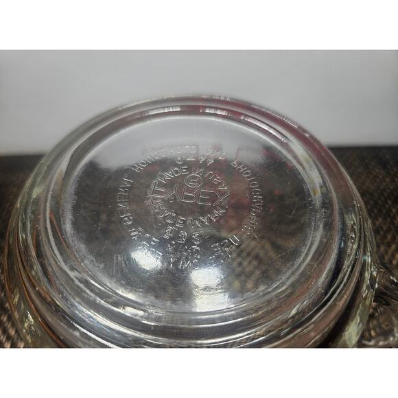 Vintage Pyrex Red 4 Cups Quart Liquid D Handle Glass HTF Measuring Cup USA Heavy - Picture 5 of 7